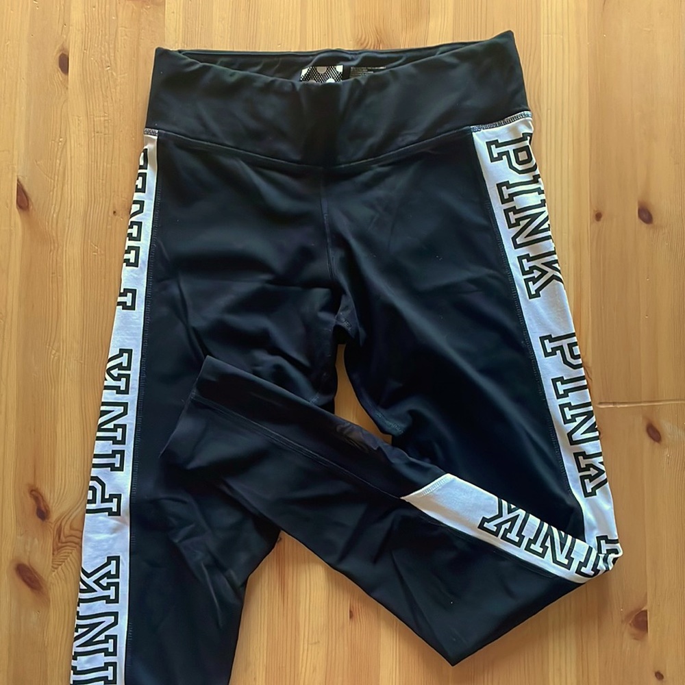 PINK Victoria’s Secret leggings